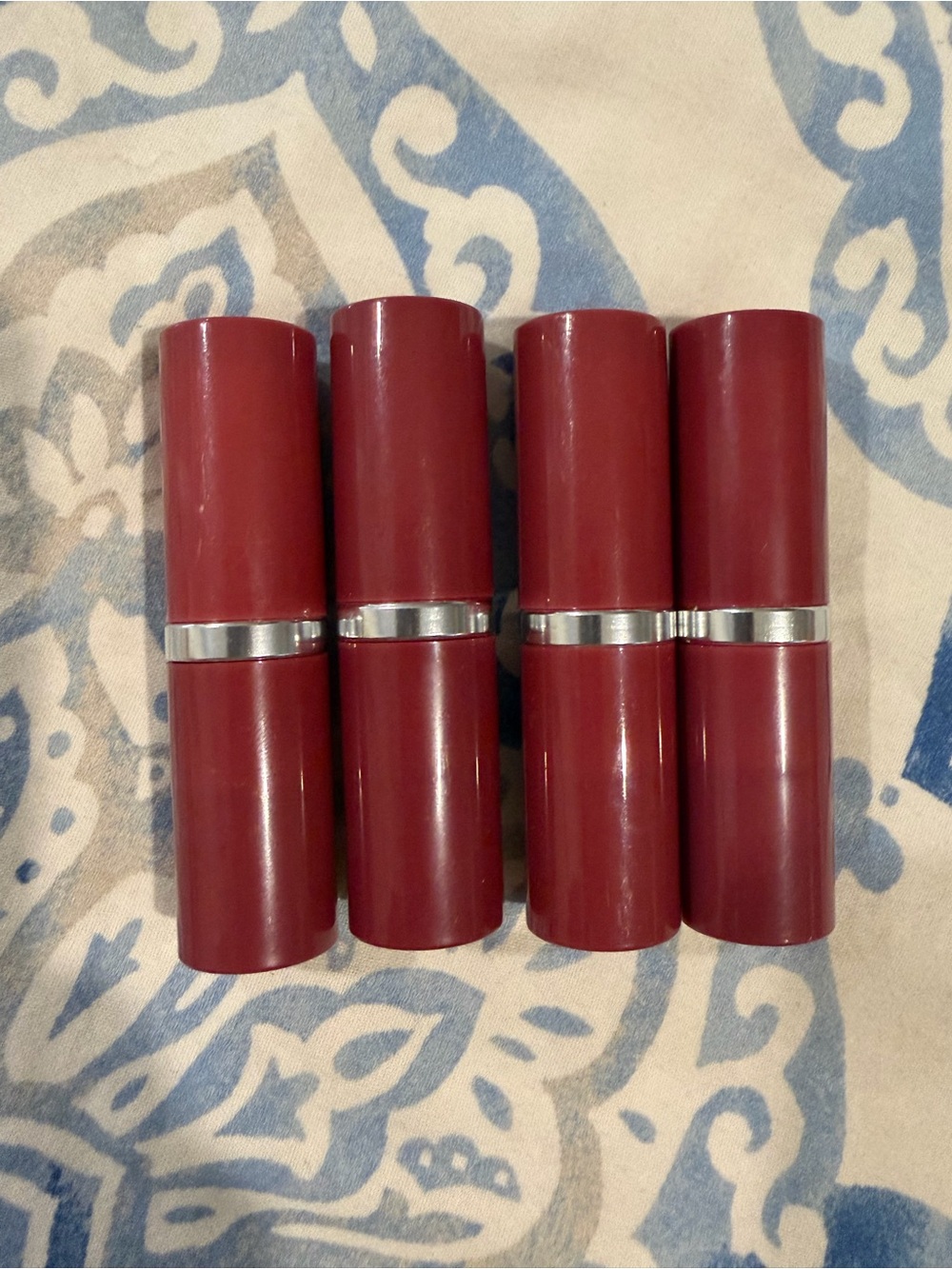 Clinique lipstick-#13 love pop (4 pieces) new